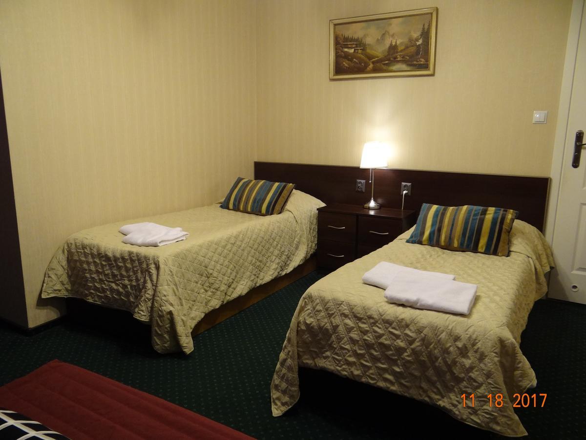 Bed and Breakfast "Arkadia" Остроленка Экстерьер фото