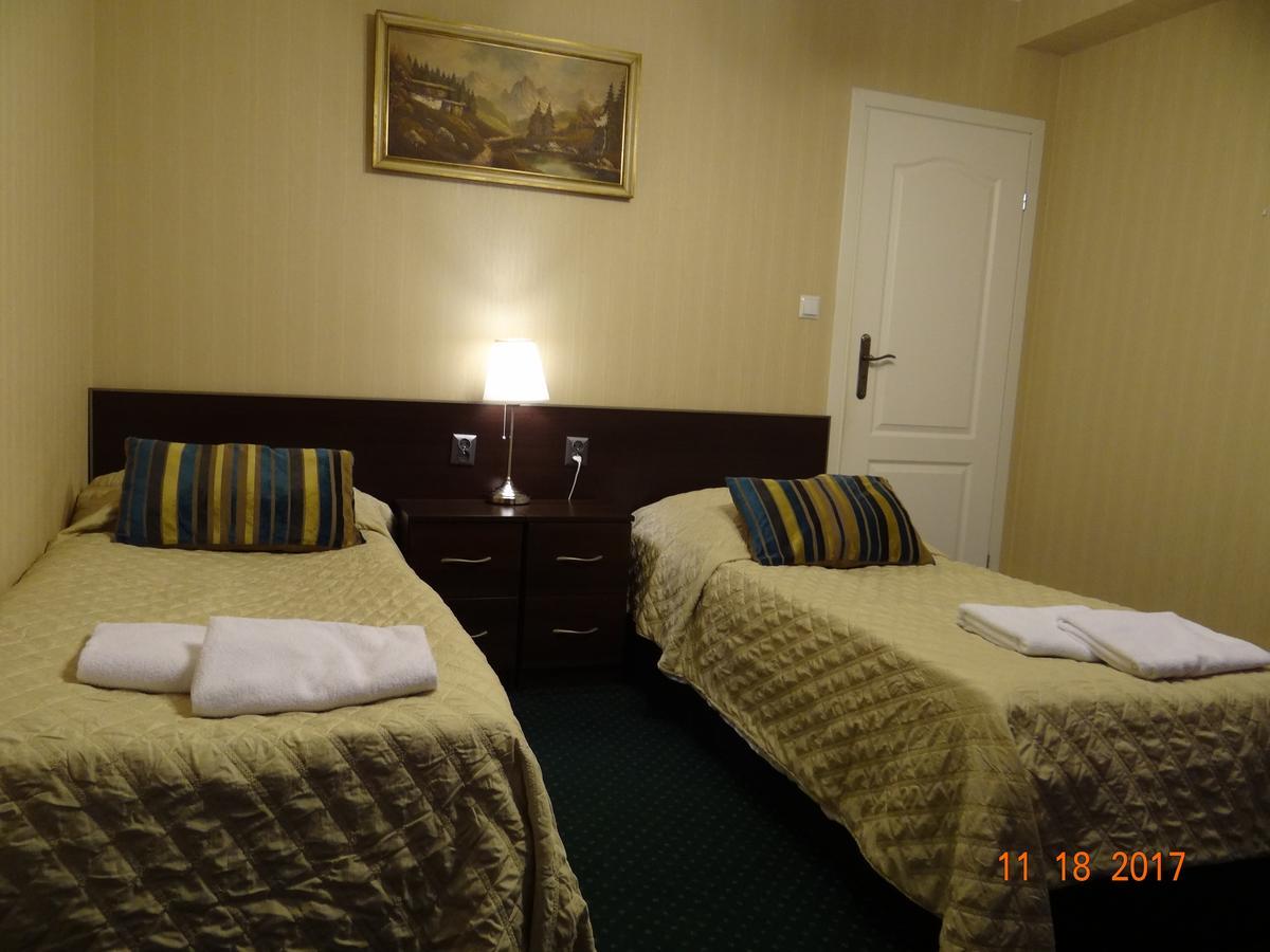 Bed and Breakfast "Arkadia" Остроленка Экстерьер фото