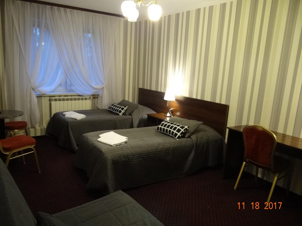 Bed and Breakfast "Arkadia" Остроленка Экстерьер фото